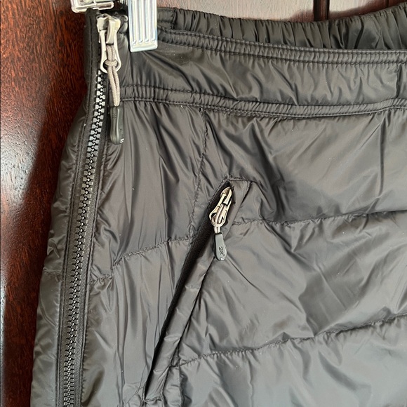 NEW Aventure Women’s Black Ultra Light Down Knee-Length Skirt Size Large - Picture 4 of 8